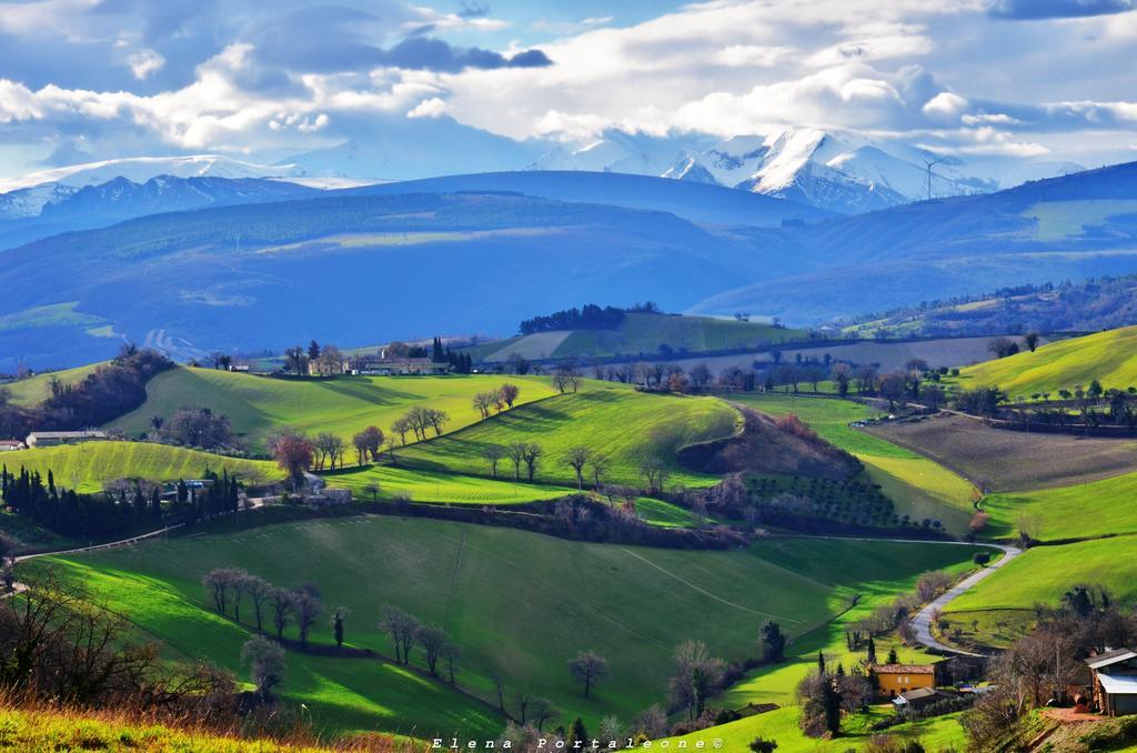 Casale Il Cerqueto Panzió San Severino Marche Kültér fotó